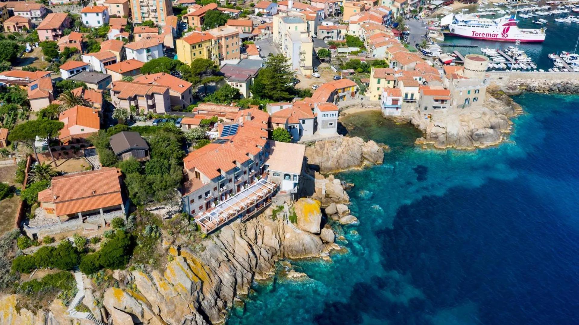 Hotel Saraceno Giglio Porto Italy