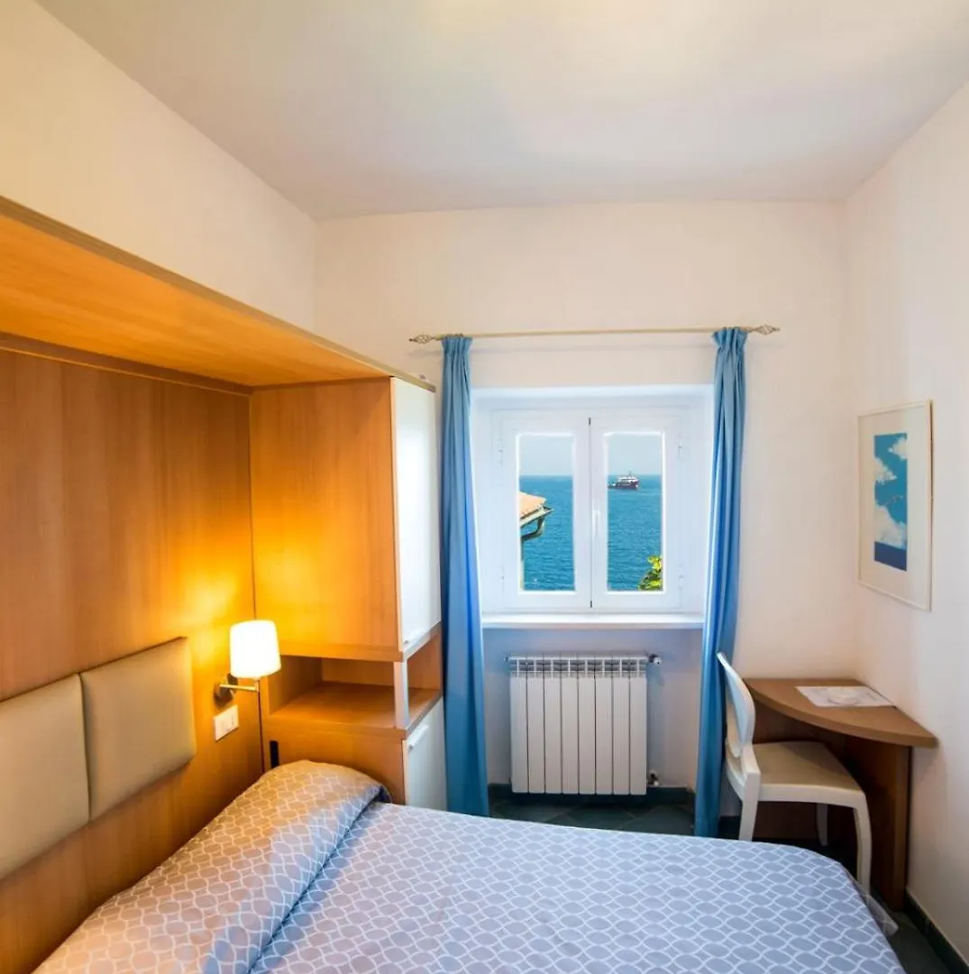 ***  Hotel Saraceno Giglio Porto Italy