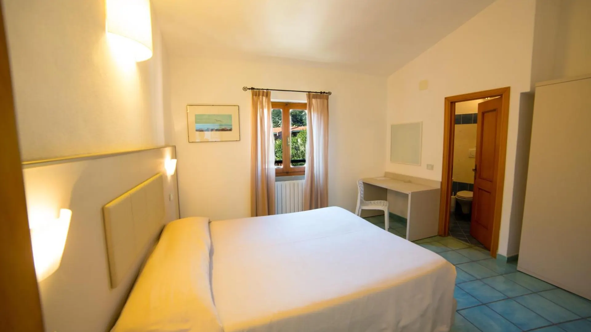 ***  Hotel Saraceno Giglio Porto Italia
